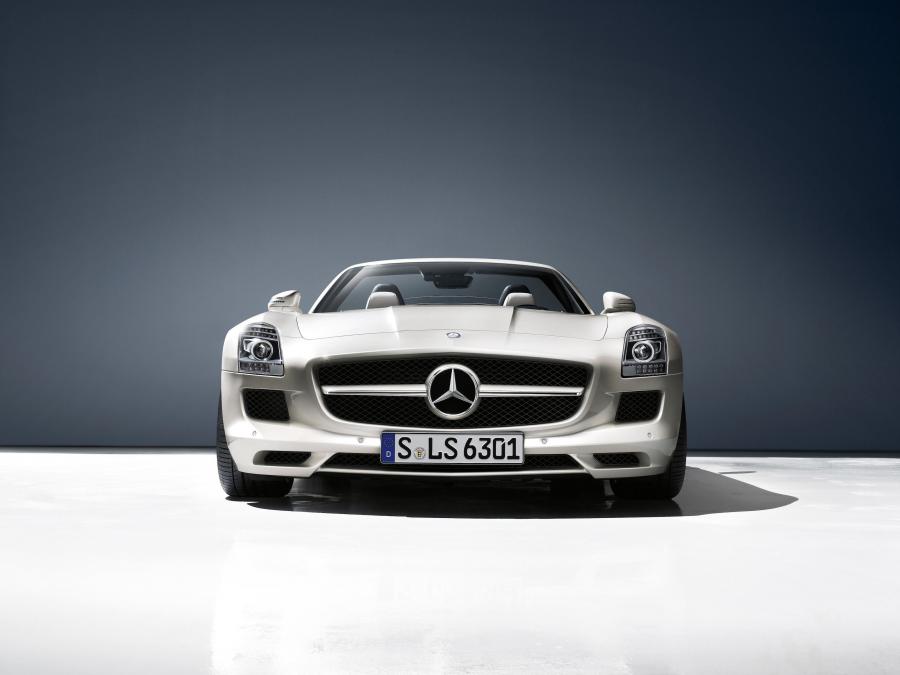  Mercedes-Benz SLS AMG Roadster 2012 года  (фото 27 из 198)